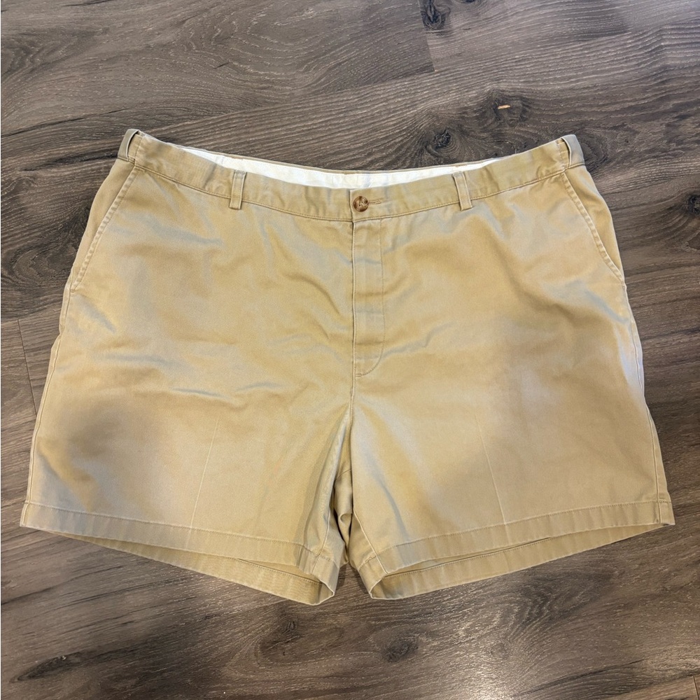 L.L. Bean Tan Flat Front Men's Shorts